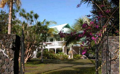 Lava Tree Tropic Inn Pahoa Zewnętrze zdjęcie