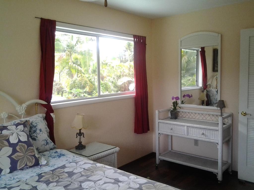 Lava Tree Tropic Inn Pahoa Zewnętrze zdjęcie